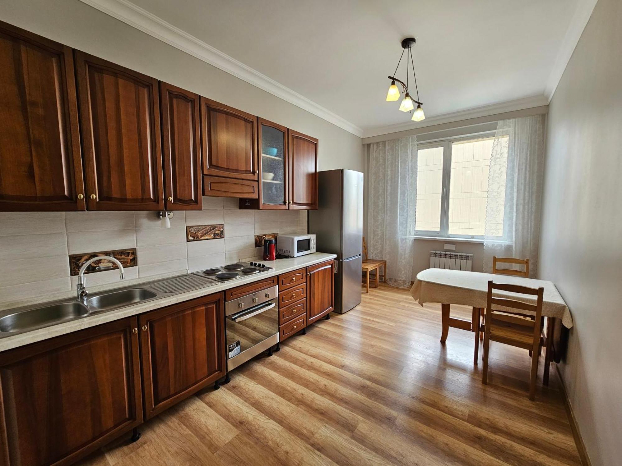 Ernaz Plus Apartments-Expo-Boulevard Астана Экстерьер фото